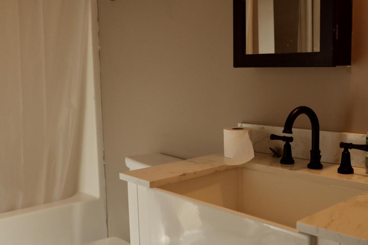 לאפאייט Third St Home - 6 Bedroom 3 Bathroom מראה חיצוני תמונה